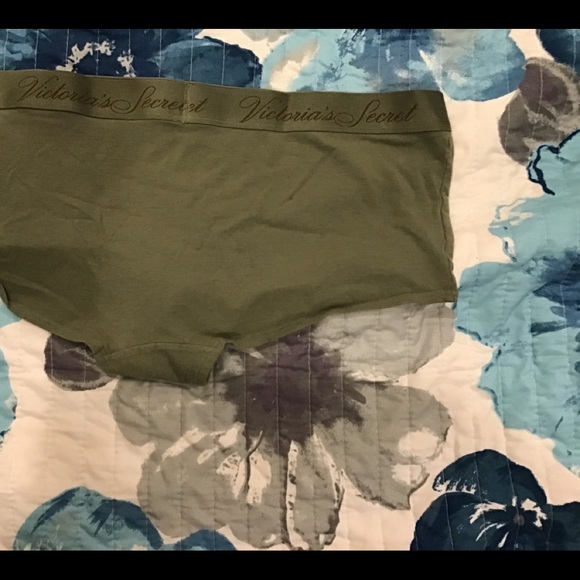 Victoria’s Secret Panties XL - Picture 6 of 7